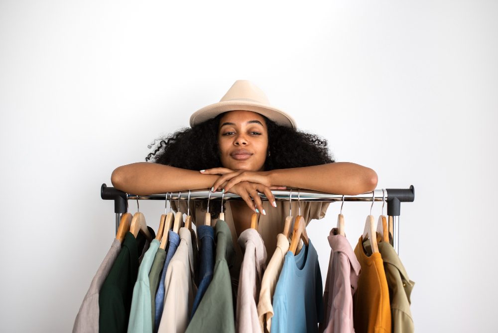 Best Shopify Themes for Clothing Stores (2025 Guide)